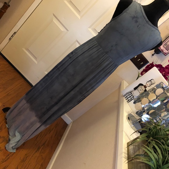 Ombré Nola Brand Maxi Dress - Picture 8 of 8